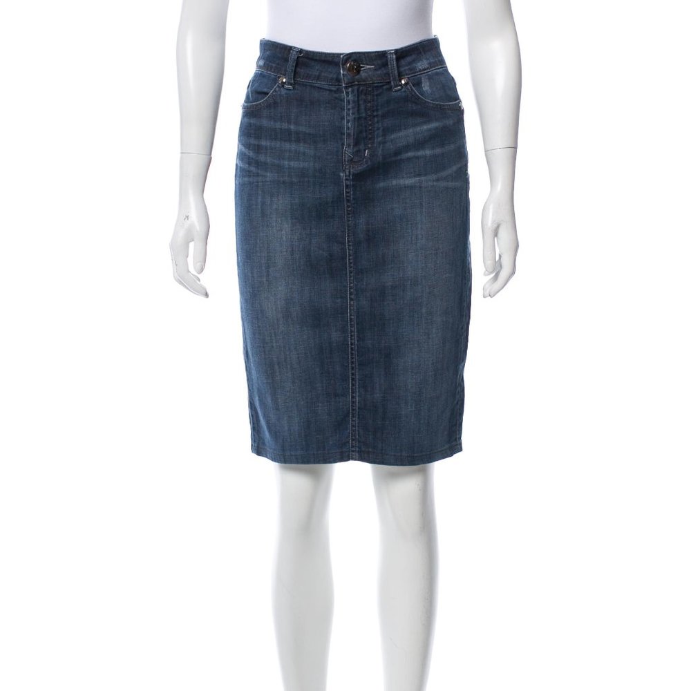 Level 99 denim pencil skirt!